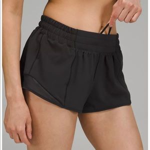 Lululemon Hotty Hot Shorts, Size 4